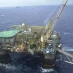 Em meio à guerra no Irã, Brasil bate recorde de produção de petróleo